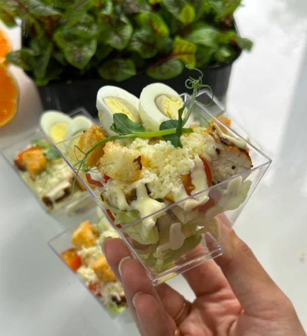 Салат "Цезарь с курицей" 6 шт.