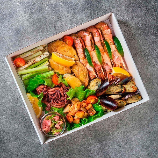 Seafood Коллекция морепродуктов на 5-6 персон Seafood Коллекция морепродуктов на 5-6 персон