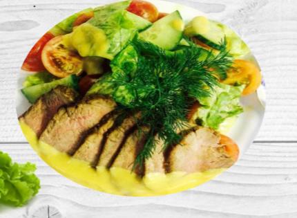 Салат с Ростбифом и овощами Салат с Ростбифом и овощами