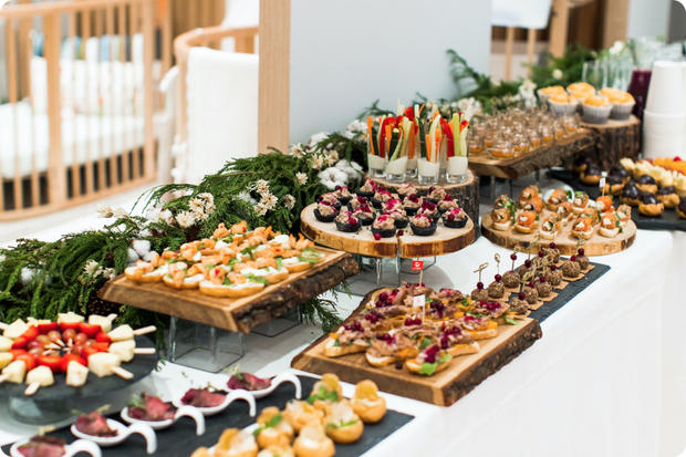 Заказать фуршет в офис на день рождения в Барнауле | CaterMe