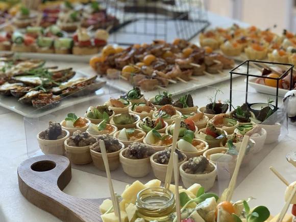 Фуршет на 15 персон в Новосибирске