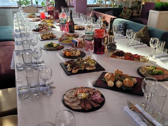 Банкет с обслуживанием стандарт на 25-30 персон в Барнауле