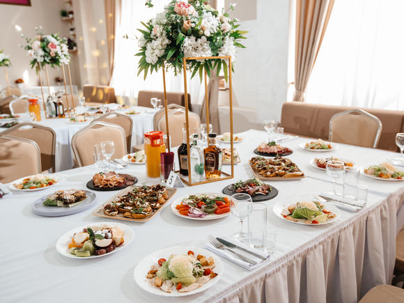 Банкет с обслуживанием на 50 персон в Барнауле