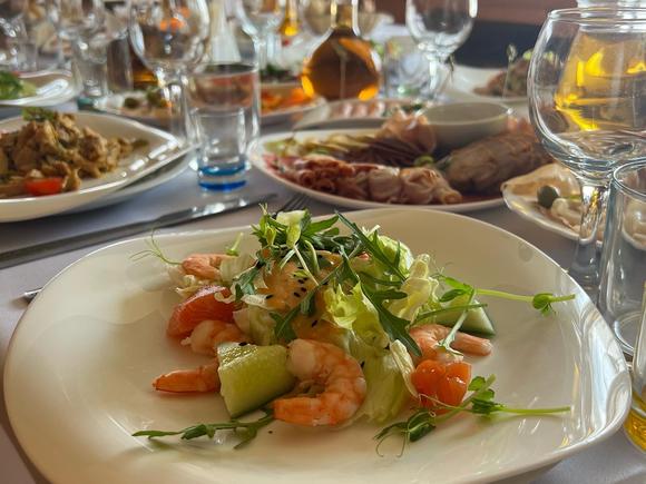 Свадьба велком-фуршет и банкет под ключ на 50 персон в Барнауле